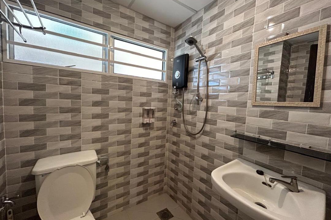 Photo of Bathroom in Baharu