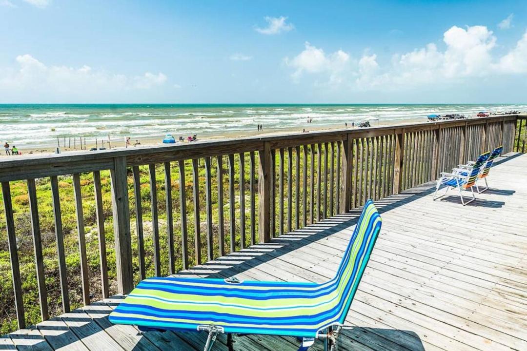 Photo of Patio Balcony in Jamaica Beach