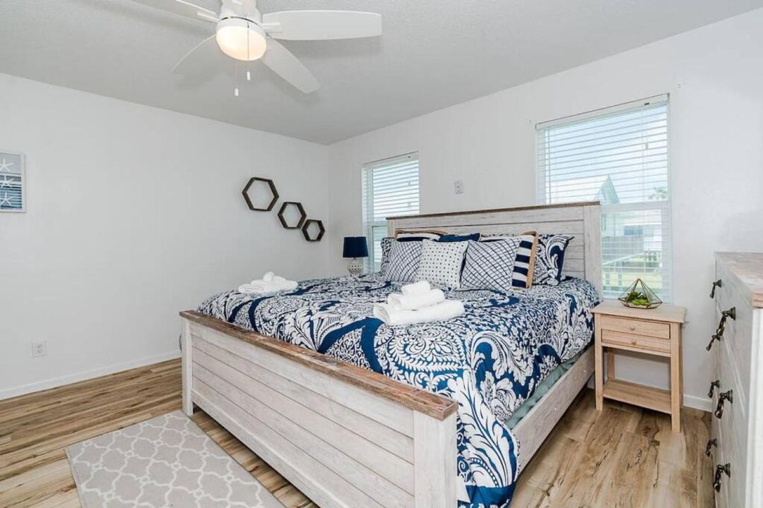 Photo of Bedroom in Jamaica Beach