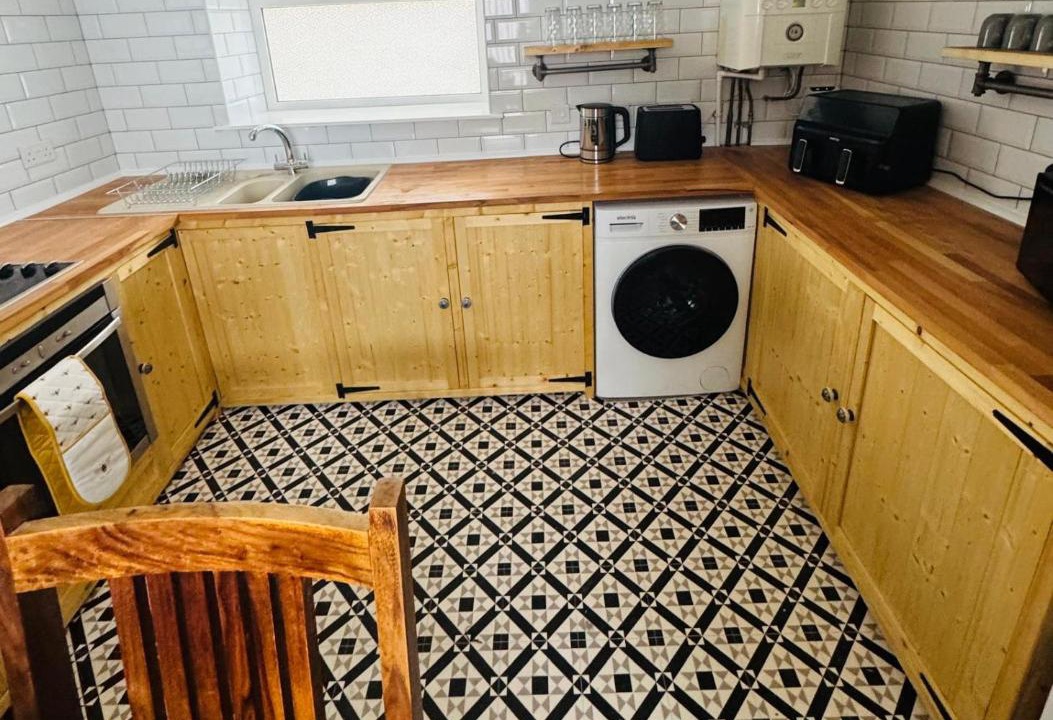 Photo of Kitchen in Six Bells