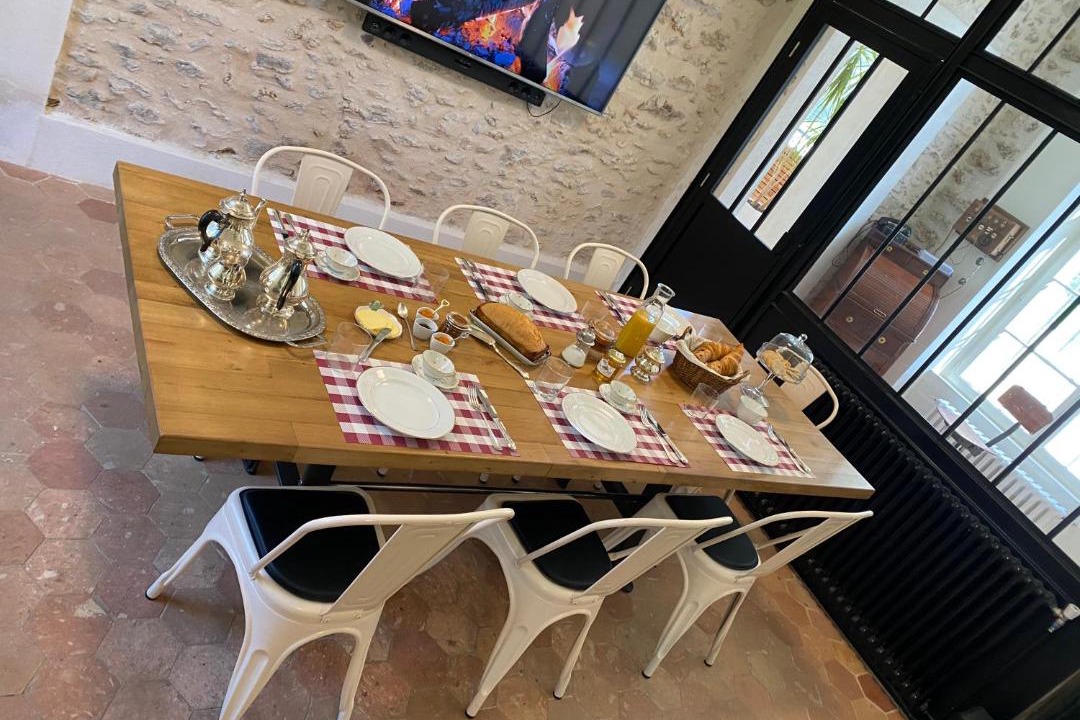 Photo of Others in Bonnelles