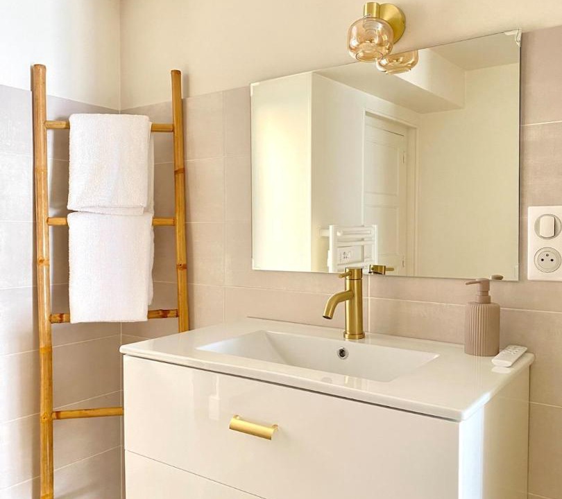 Photo of Bathroom in Saulieu