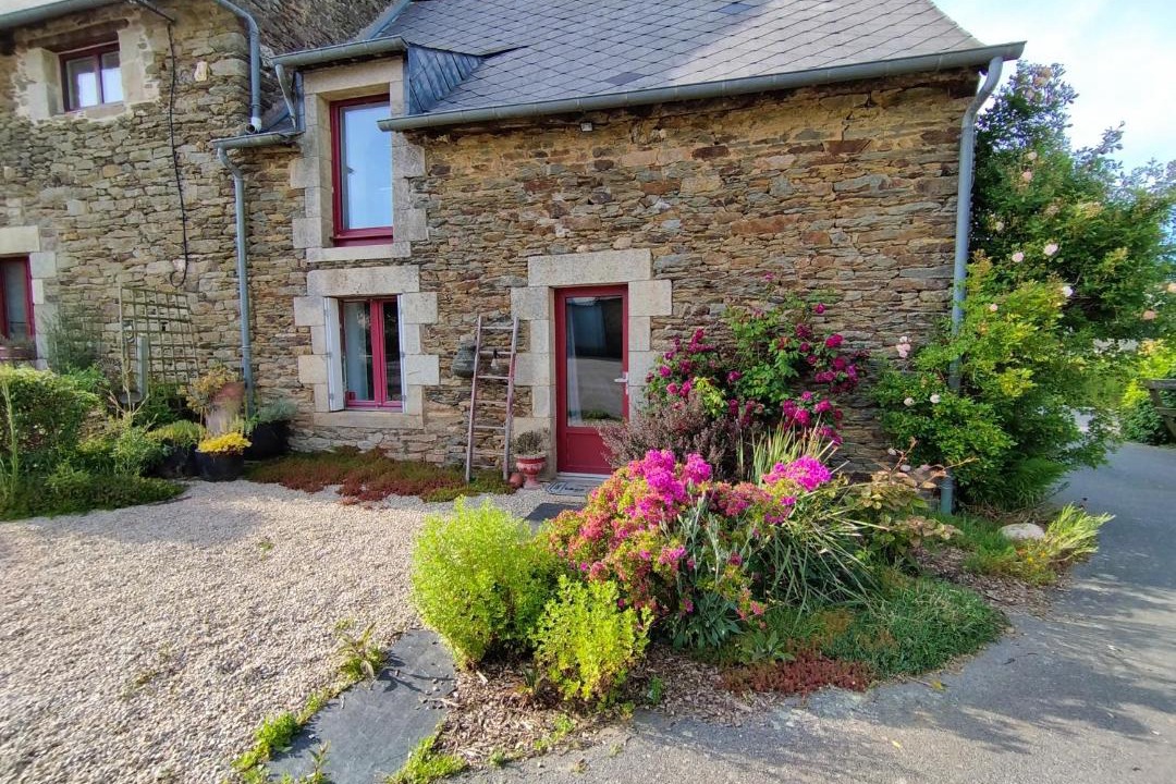 Photo of Others in La Croix-Hellean