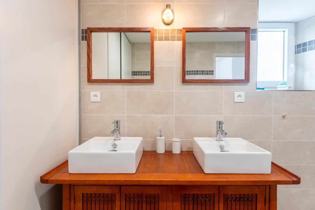 Photo of Others in Dognen