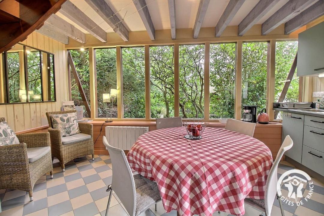 Photo of Others in Plelo