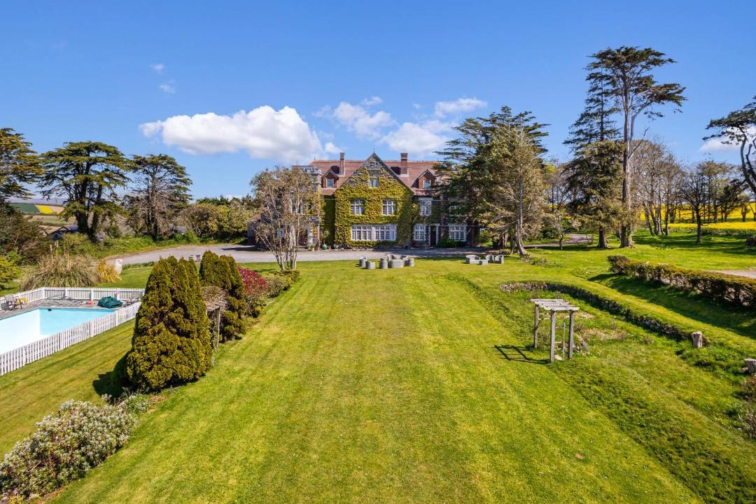 Photo of Others in Newton Ferrers