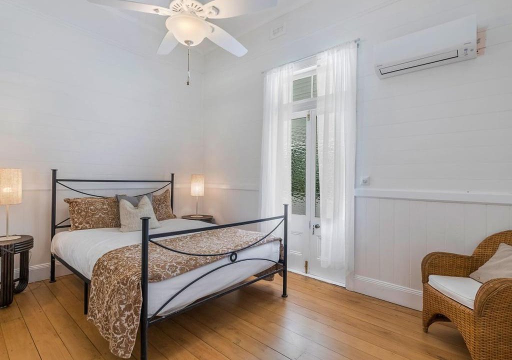 Photo of Bedroom in Teven