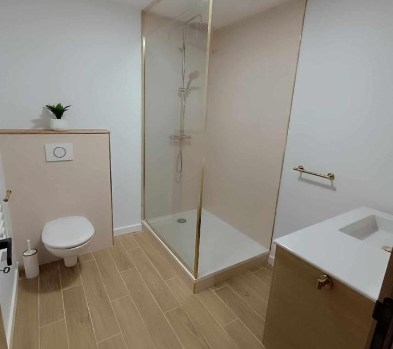 Photo of Bathroom in Cholet
