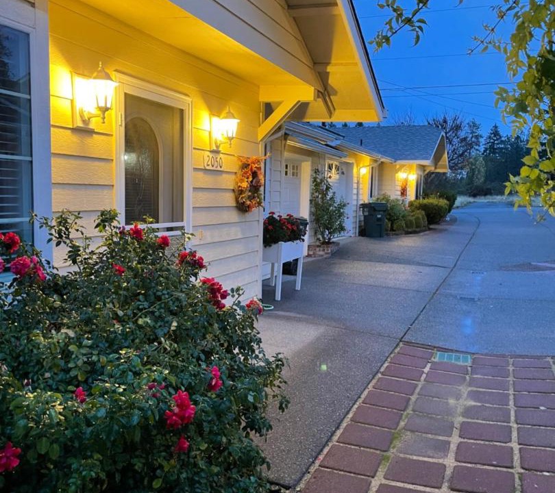 Photo of Others in Grants Pass