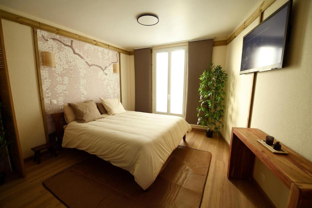 Photo of Bedroom in Conflans-Sainte-Honorine