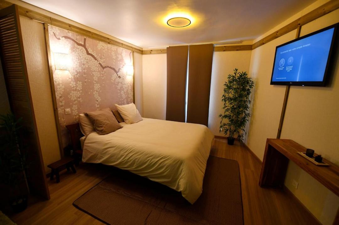 Photo of Bedroom in Conflans-Sainte-Honorine