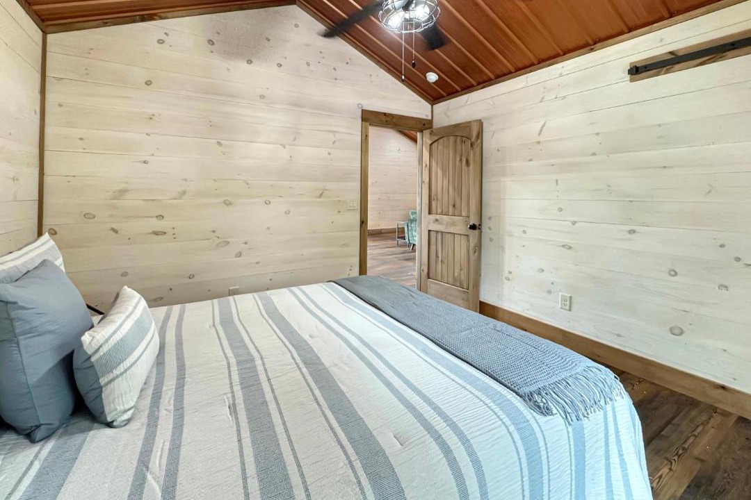 Photo of Bedroom in Cashes Valley