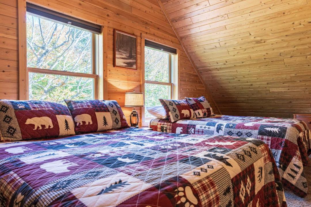 Photo of Bedroom in Grand Marais