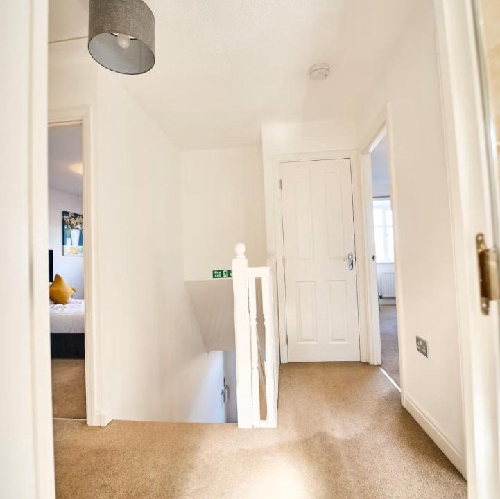 Photo of Others in MacMerry