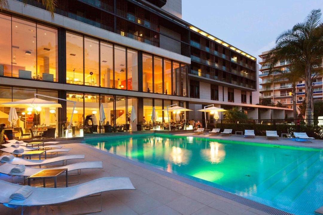 Photo of Others in Les Fleurs