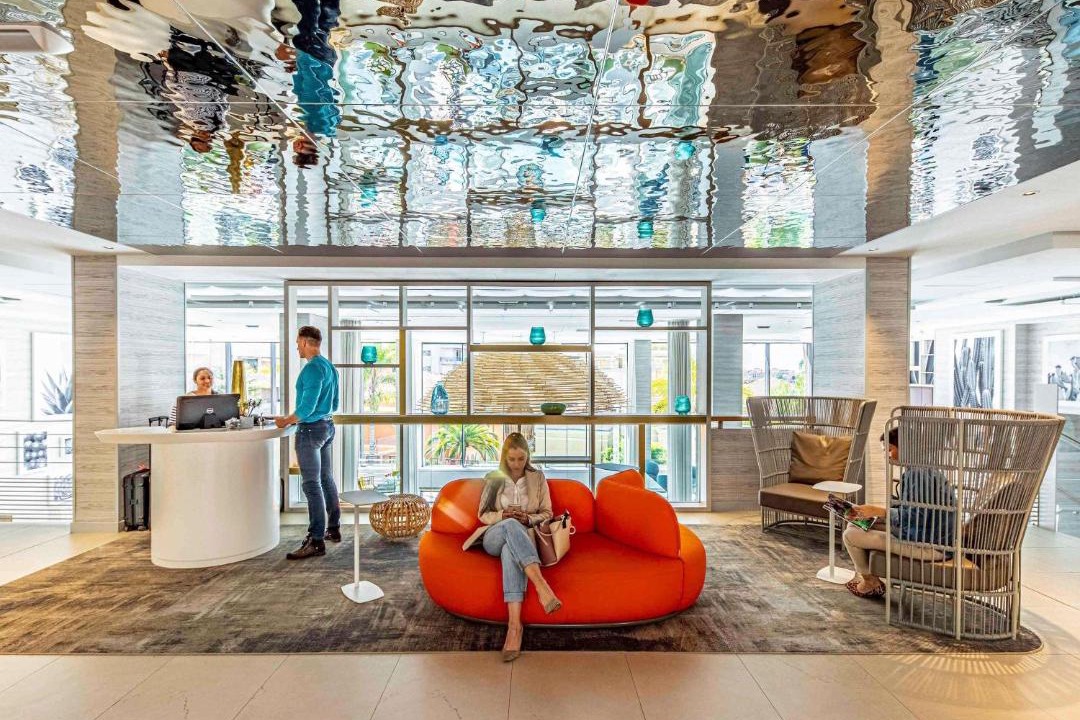 Photo of Others in Les Fleurs