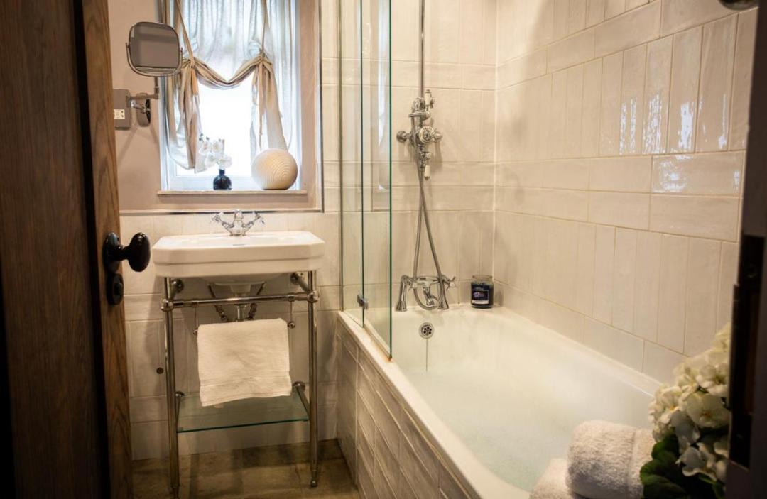 Photo of Bathroom in Witney