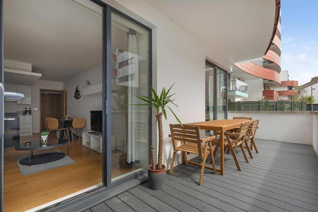 Photo of Others in North Kensington