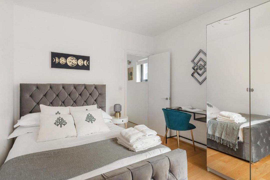 Photo of Others in North Kensington