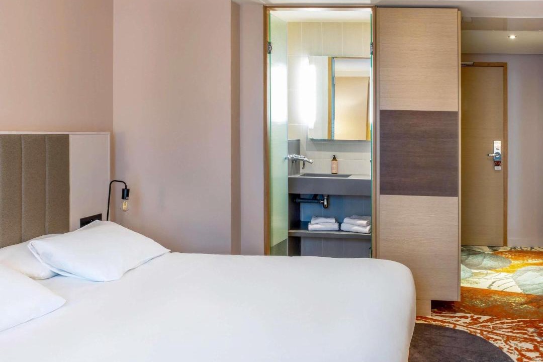 Photo of Bedroom in Saint-Leu