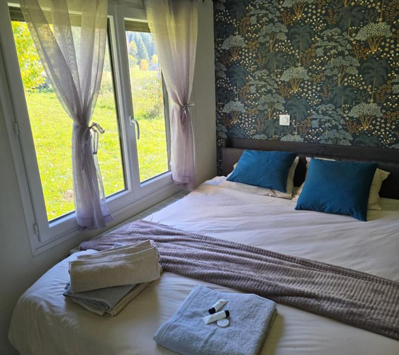 Photo of Bedroom in Lac-des-Rouges-Truites