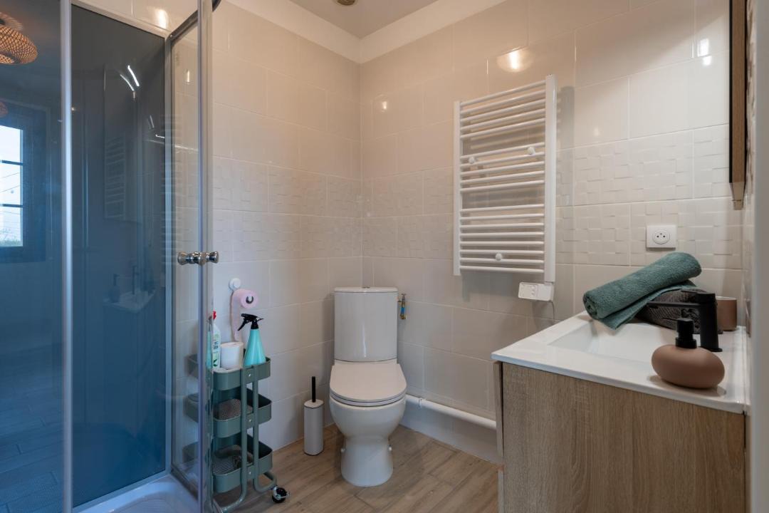 Photo of Bathroom in Saint-Quentin-Lamotte-Croix-au-Bailly