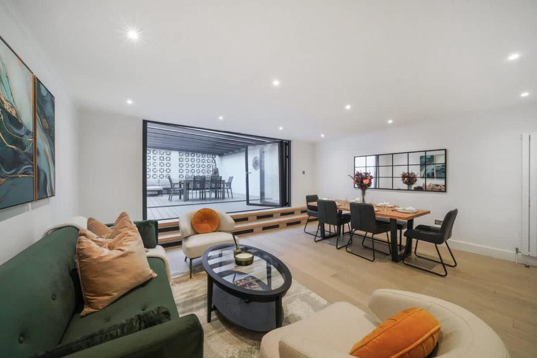 Photo of Others in Pembridge