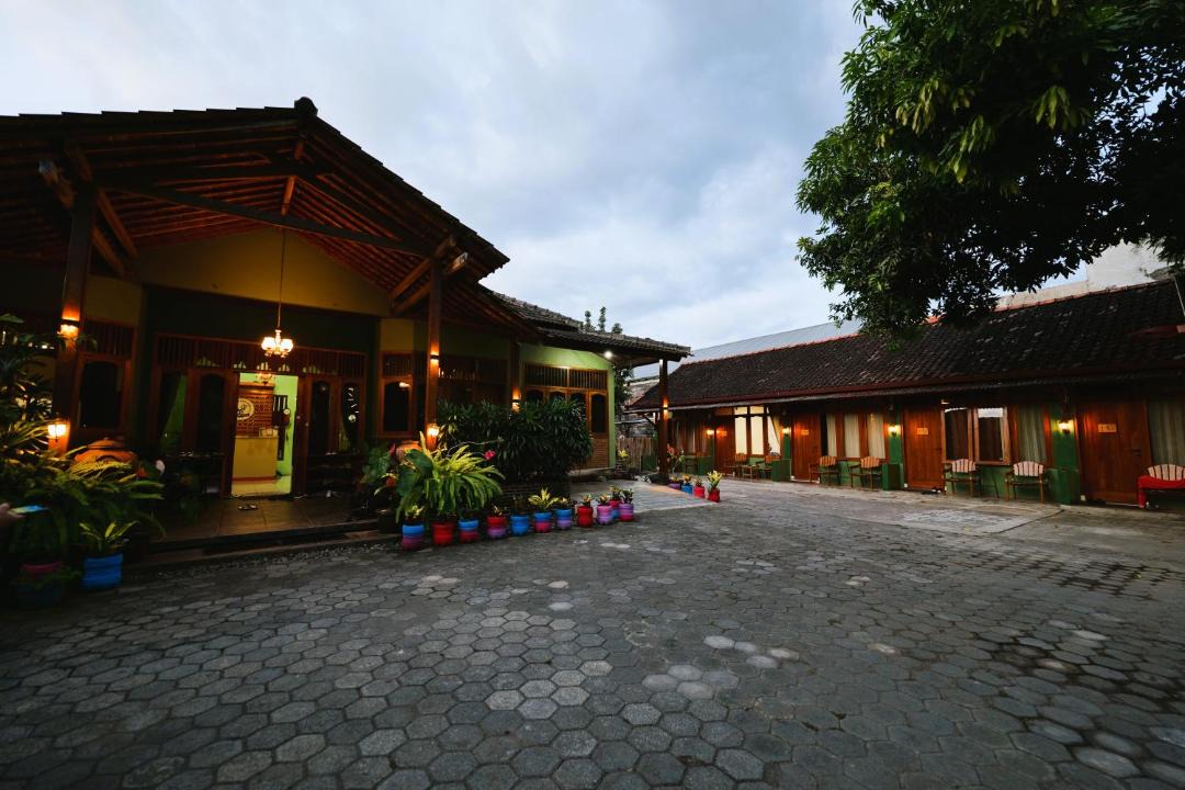 Photo of Others in Sewon