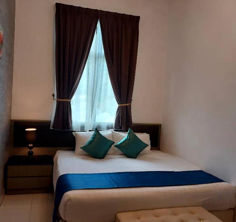 Photo of Others in Ringlet