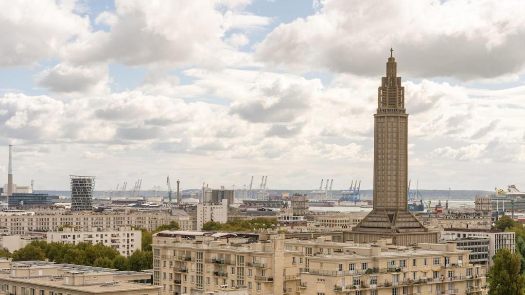 Photo of Buildings in Downtown Le Havre