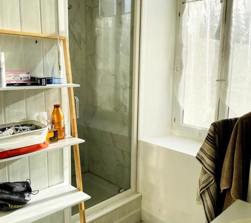 Photo of Bathroom in Brains-sur-Gee