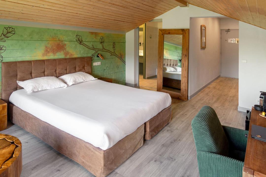 Photo of Bedroom in Cruseilles