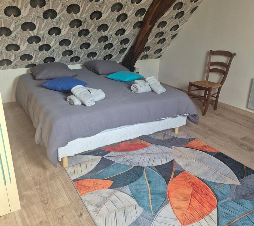 Photo of Bedroom in Noyant-Villages