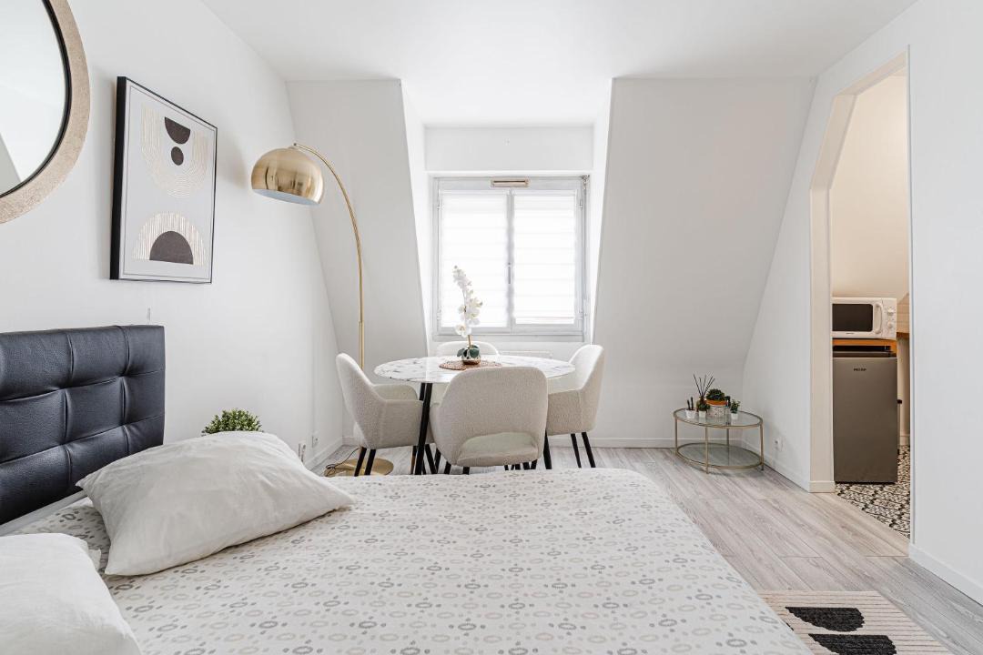Photo of Bedroom in Deauville City Centre