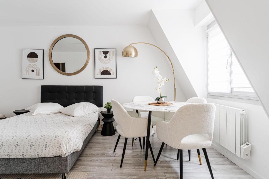 Photo of Bedroom in Deauville City Centre