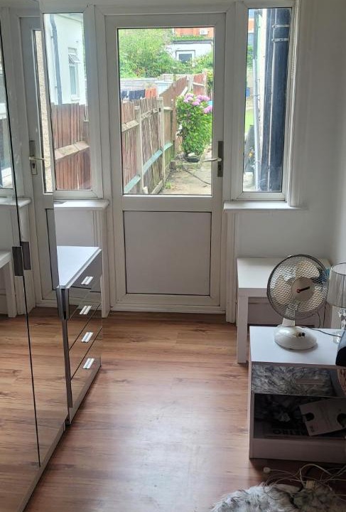 Photo of Others in Broad Green