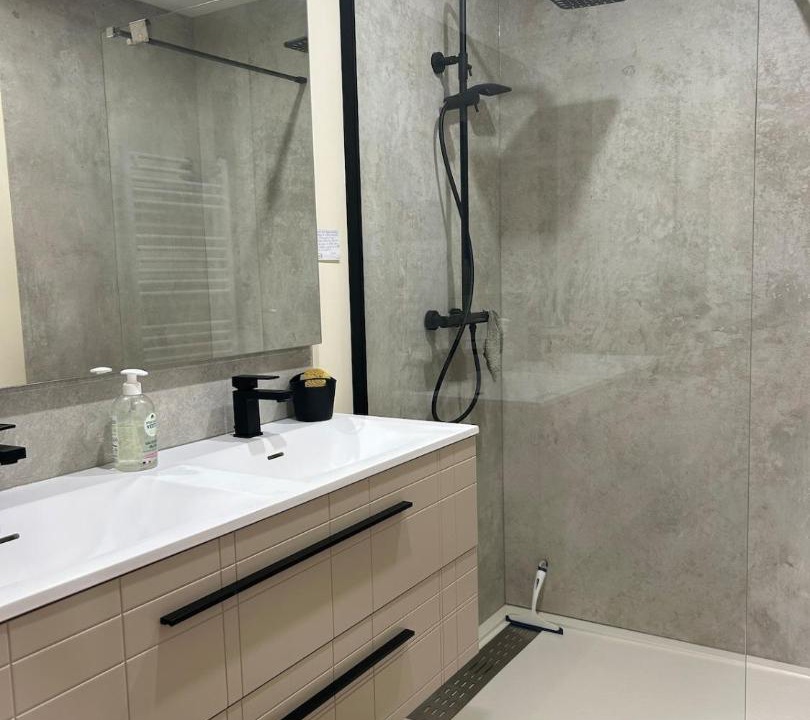 Photo of Bathroom in Pierrefitte-Nestalas