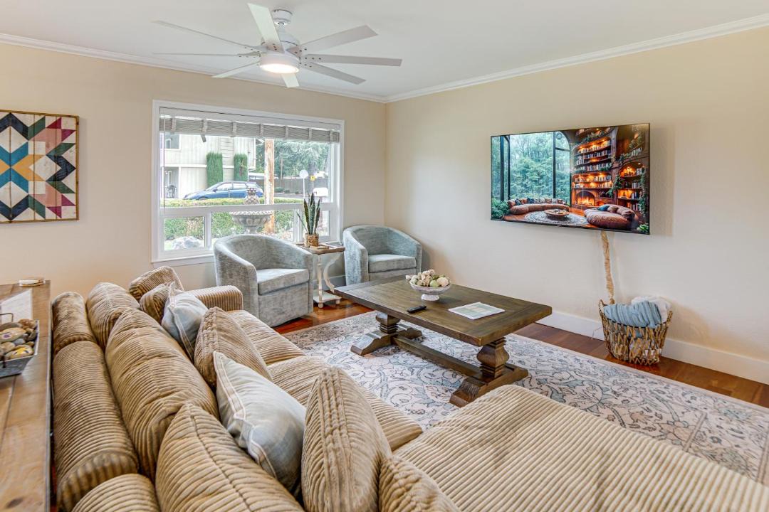 Photo of Others in Upper Lake