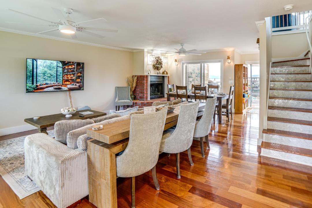 Photo of Others in Upper Lake