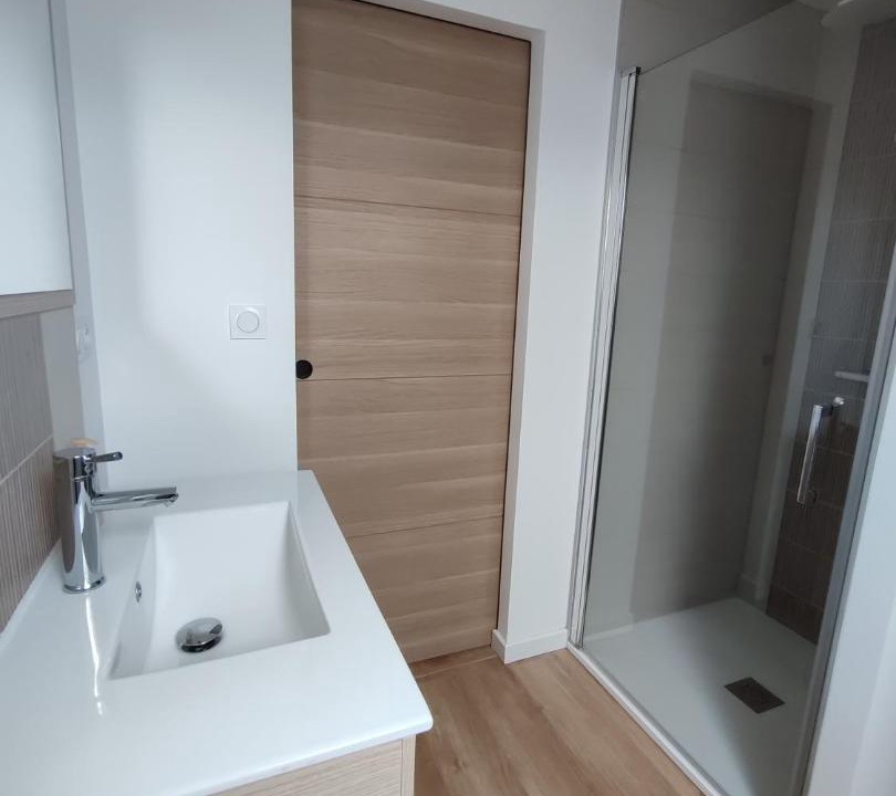 Photo of Others in Mezeray