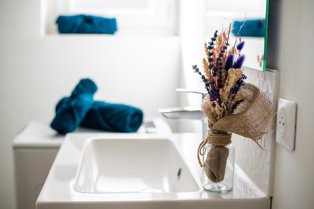 Photo of Bathroom in Monnaie