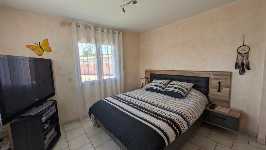 Photo of Others in Gap