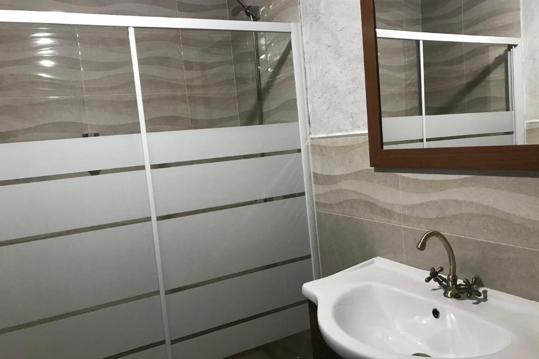 Photo of Bathroom in Valle de Santibanez