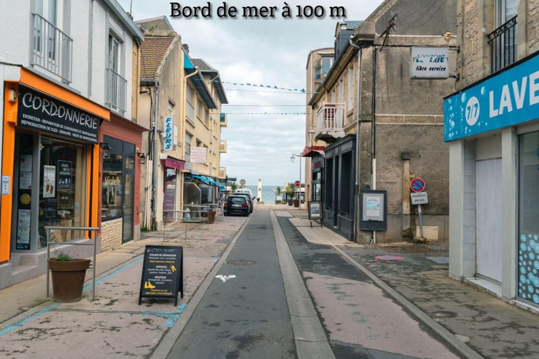 Photo of Others in Luc-sur-Mer