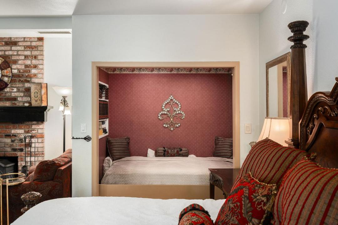 Photo of Bedroom in Calistoga
