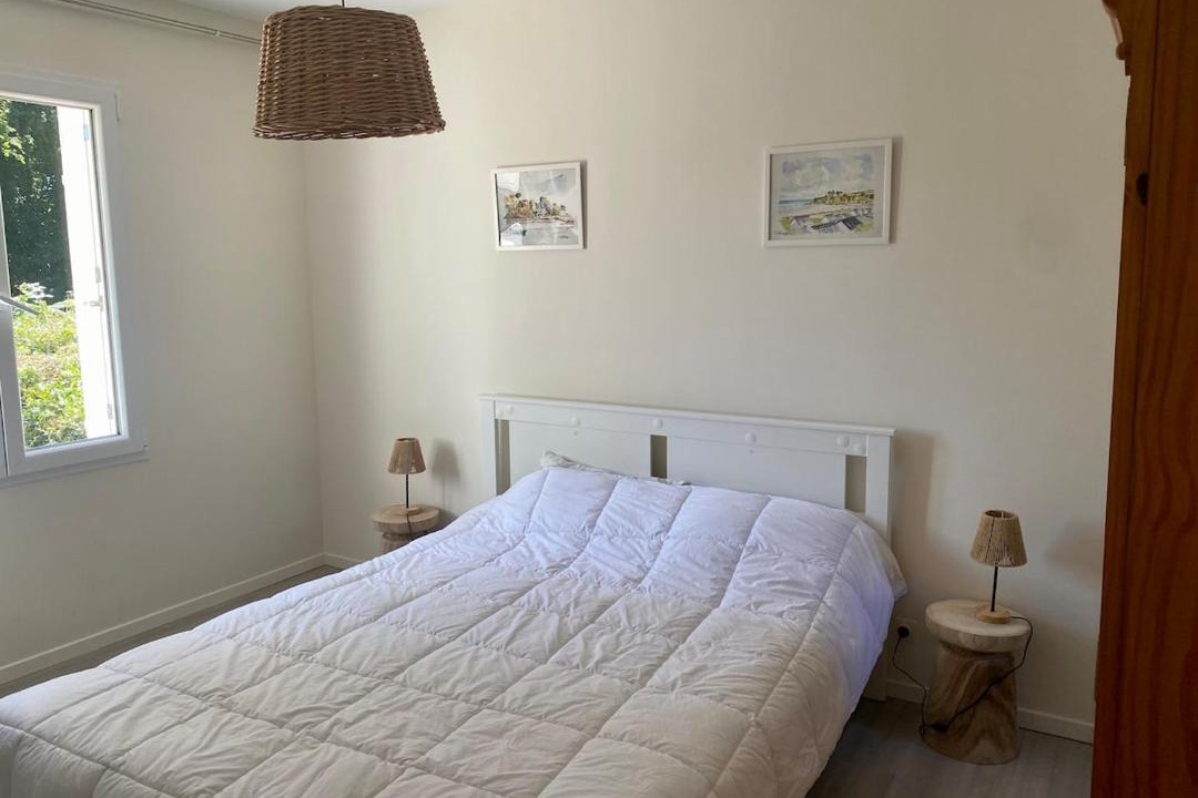 Photo of Bedroom in Douarnenez