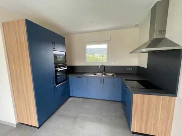 Photo of Kitchen in Taintrux