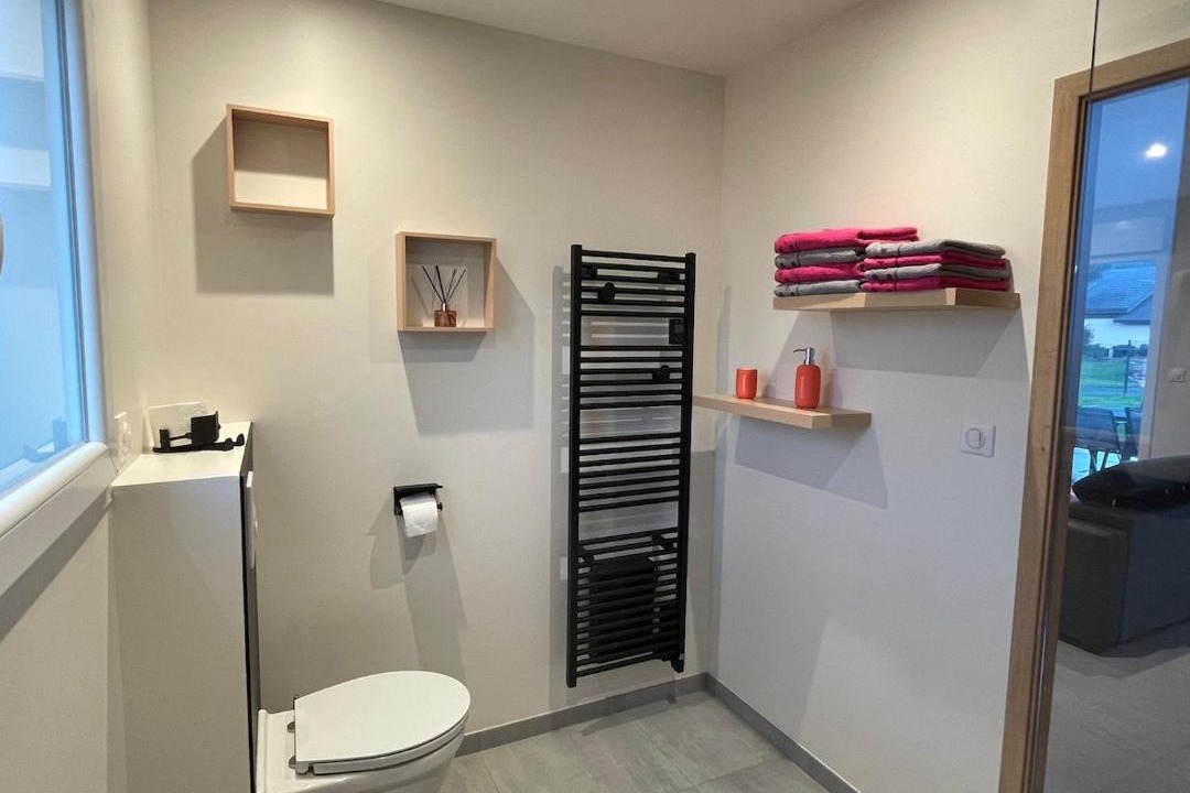 Photo of Bathroom in Taintrux