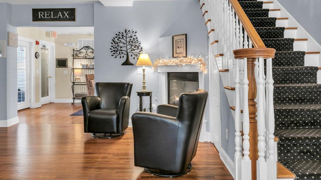 Photo of Others in Wall