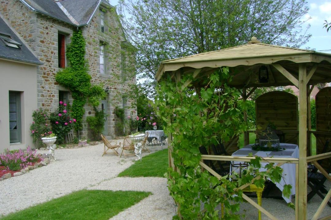 Photo of Others in Saint-Denoual